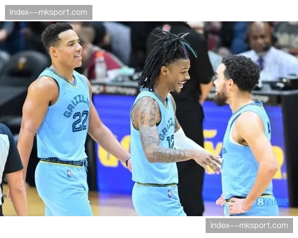 动态:灰熊主帅詹金斯透露,莫兰特复出后将增加无球切入战术 动态:灰熊主帅詹金斯透露,莫兰特复出后将增加无球切入战术